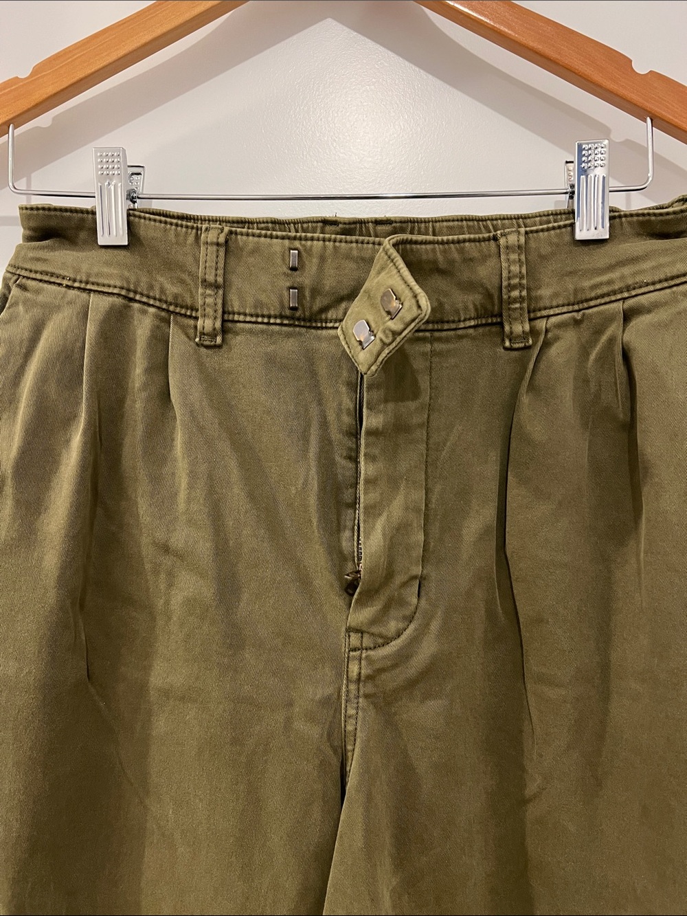 Pilcro Pleated Wide-Leg Cargo Pants Army Green Size Small - Picture 11 of 14